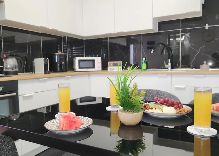 Luxurious Orestis アパート