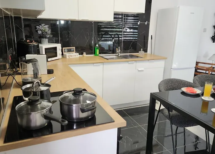 Luxurious Orestis アパート