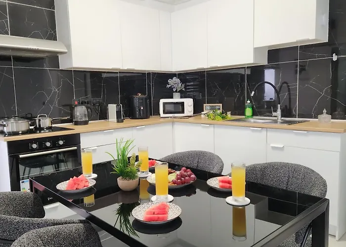 Luxurious Orestis アパート